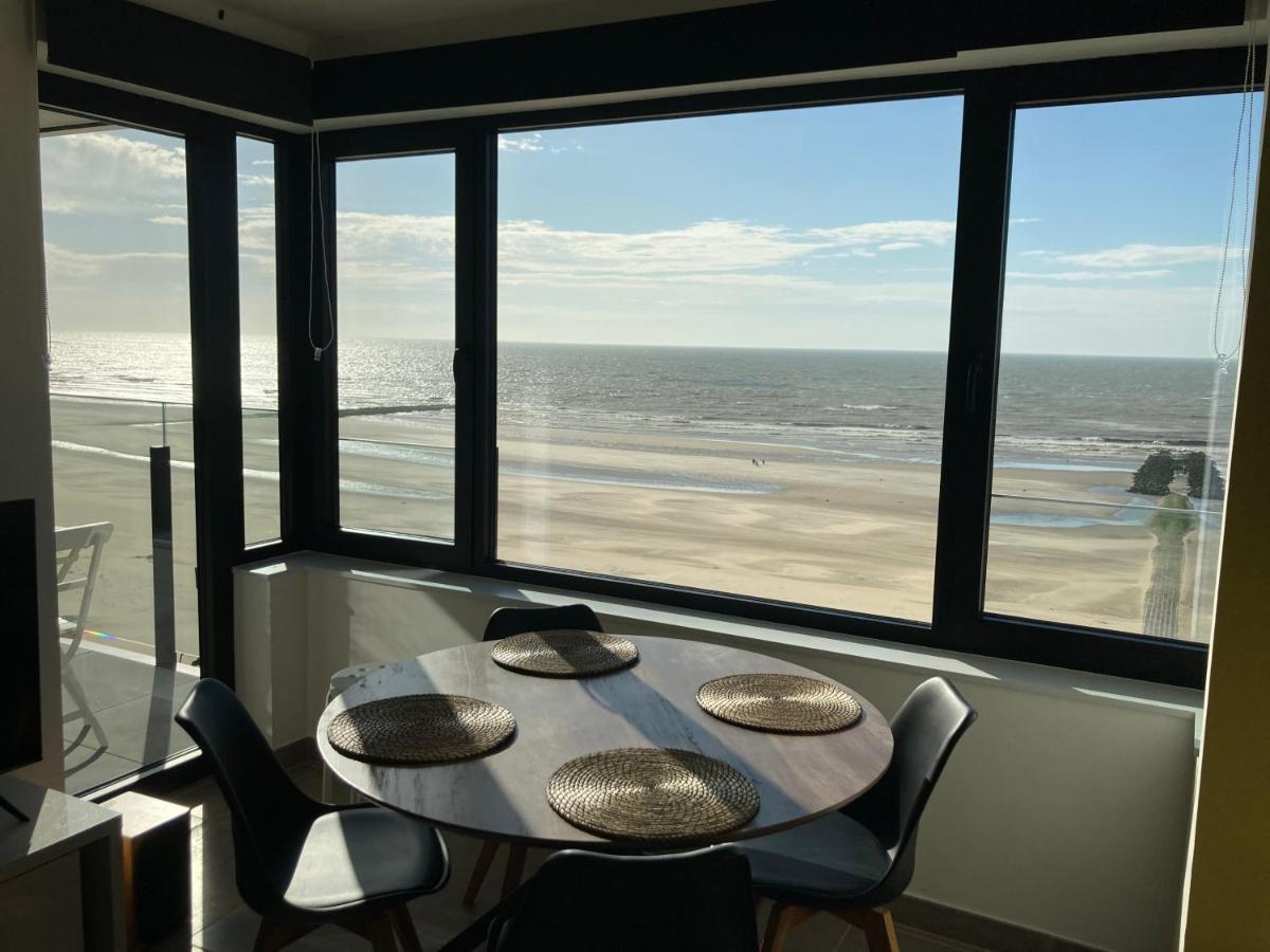 Middelkerke Volledig gerenoveerd appartement met zeezicht Buitenkant foto