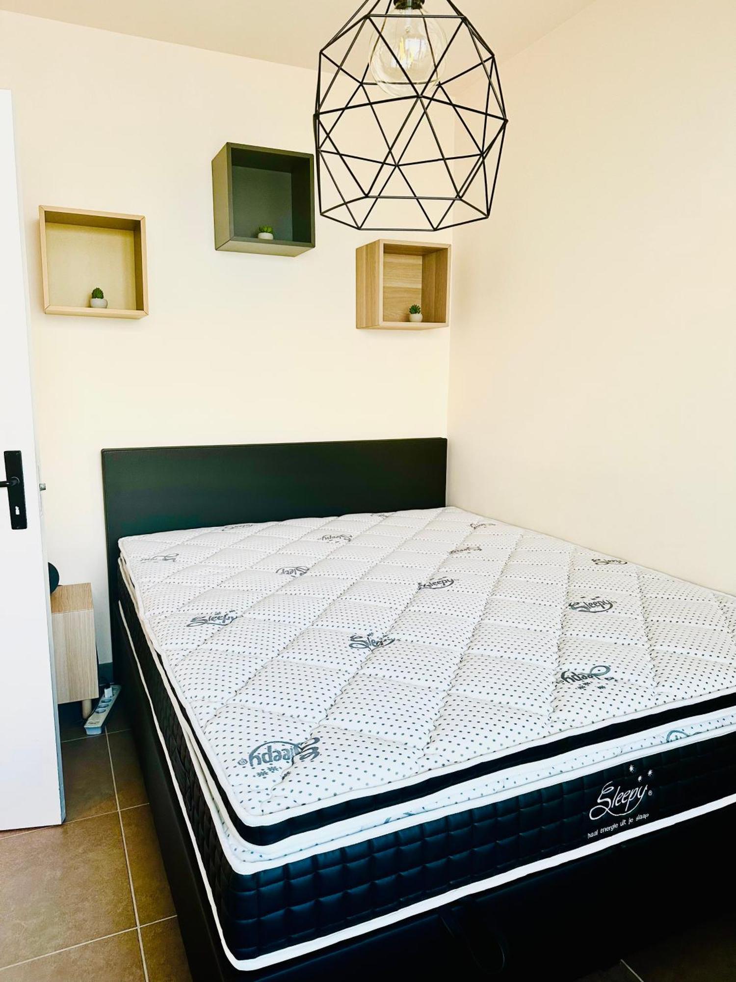 Middelkerke Volledig gerenoveerd appartement met zeezicht Buitenkant foto